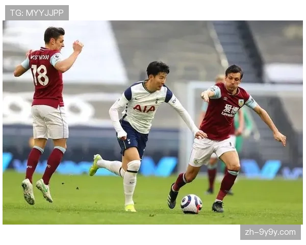 全场比赛结束，克莱蒙0-0闷平洛里昂，保级关键战互交白卷